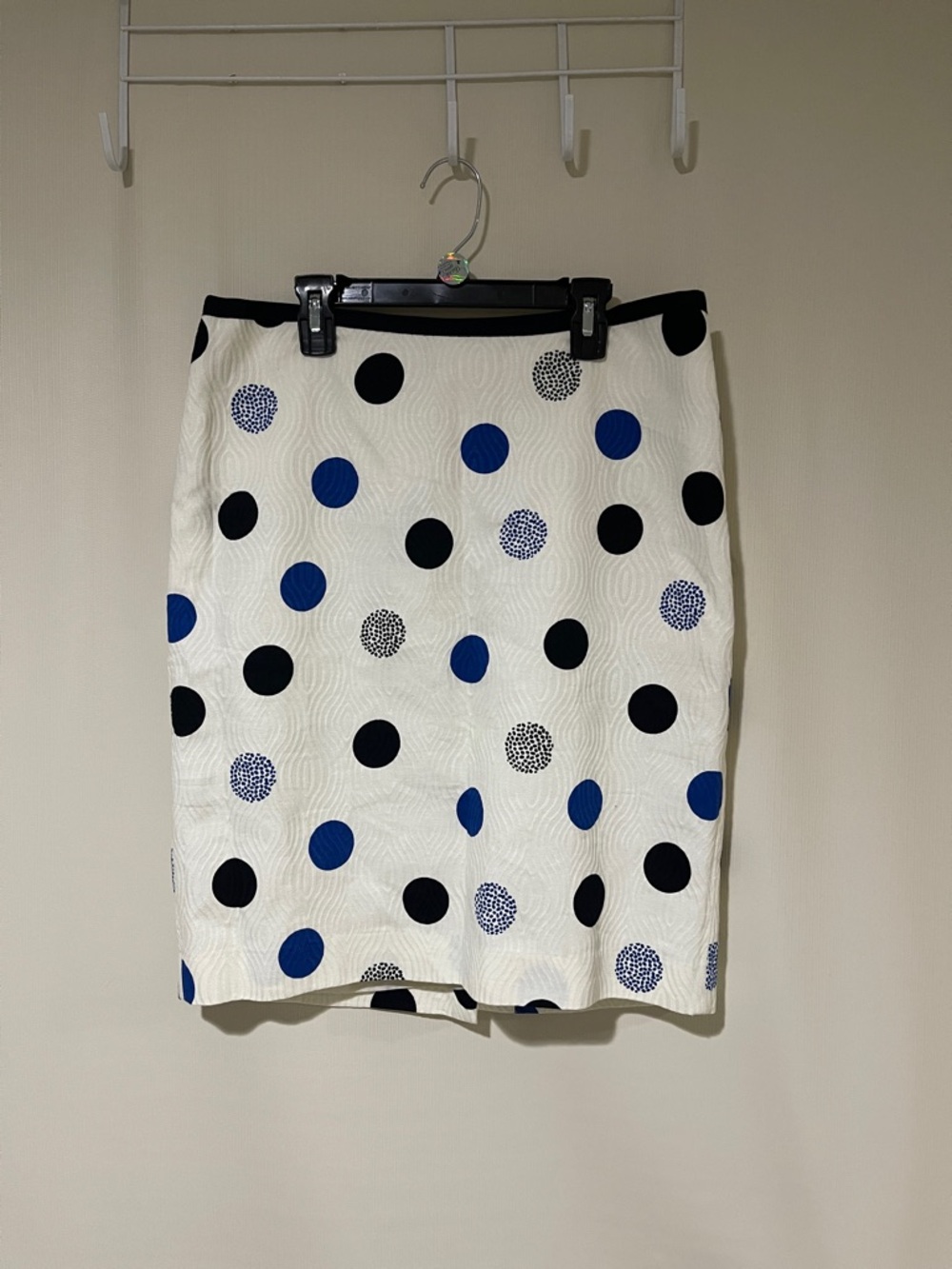 NWT Talbots White Pencil Skirt with Blue & Black Polka Dots Size 12P